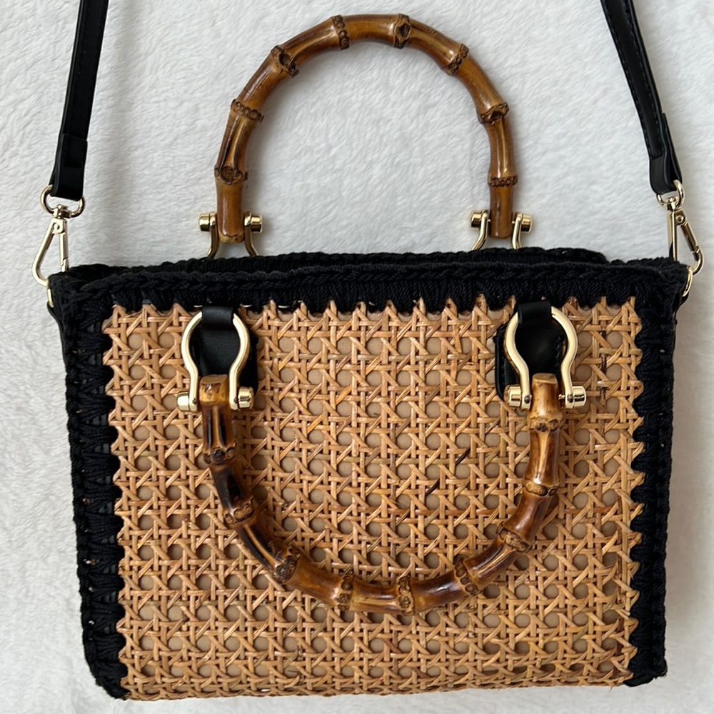 Lilly Pulitzer Tan and Black Woven Bag - Picture 2 of 7